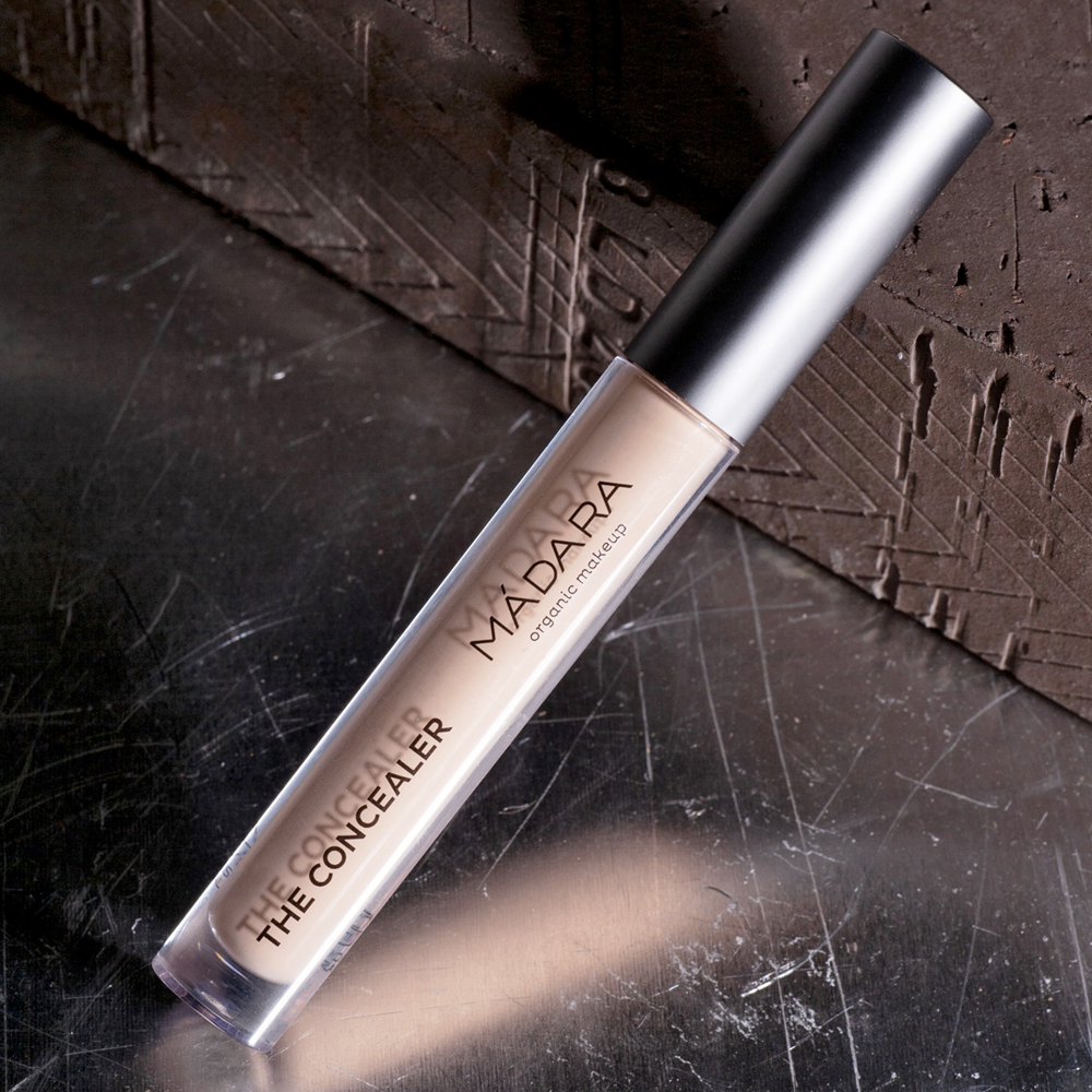 Mádara • The Concealer - Luminous Perfecting Concealer / Correcteur Perfecteur de Lumière / Anticerne